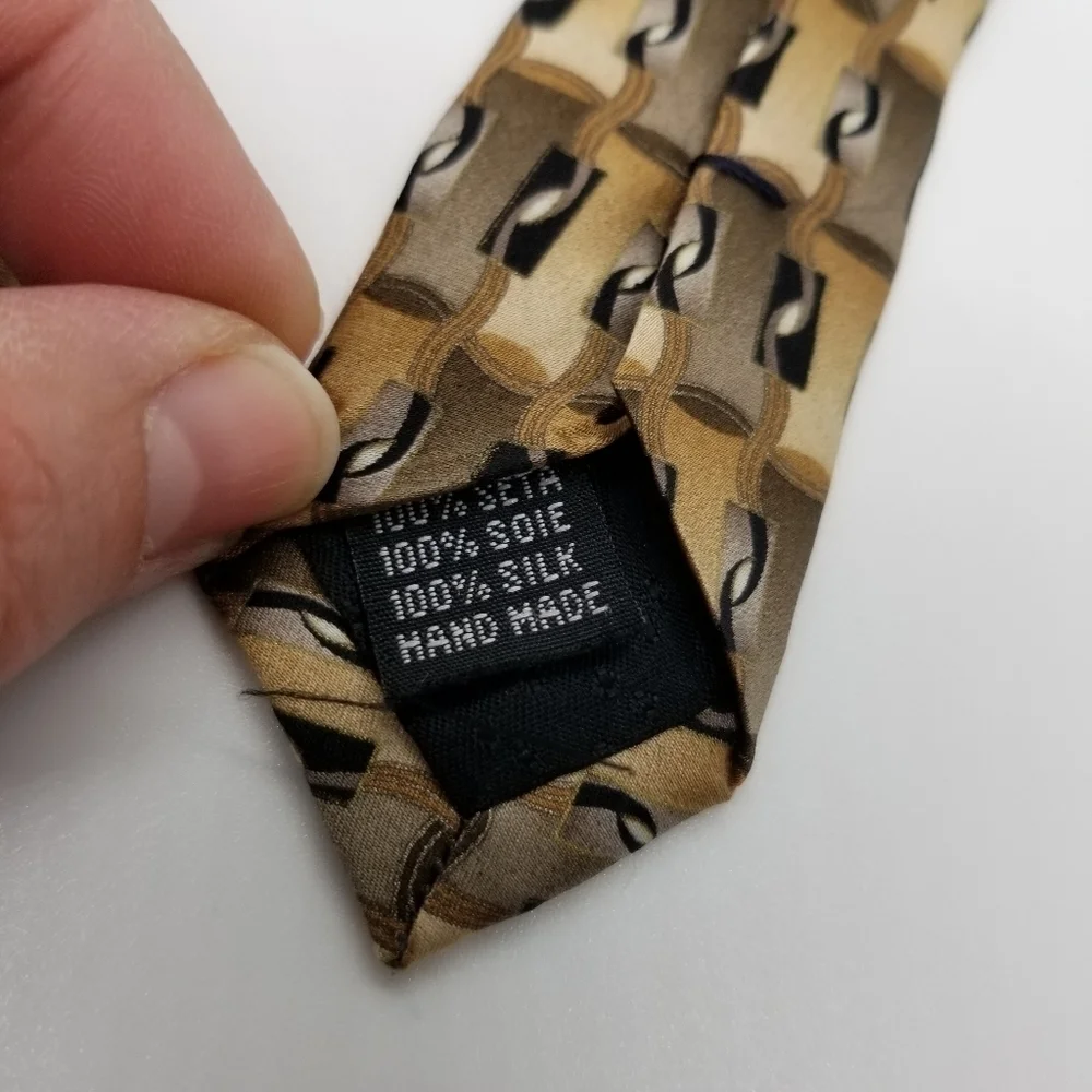 Valentino tan and brown patterned silk tie 60 in long